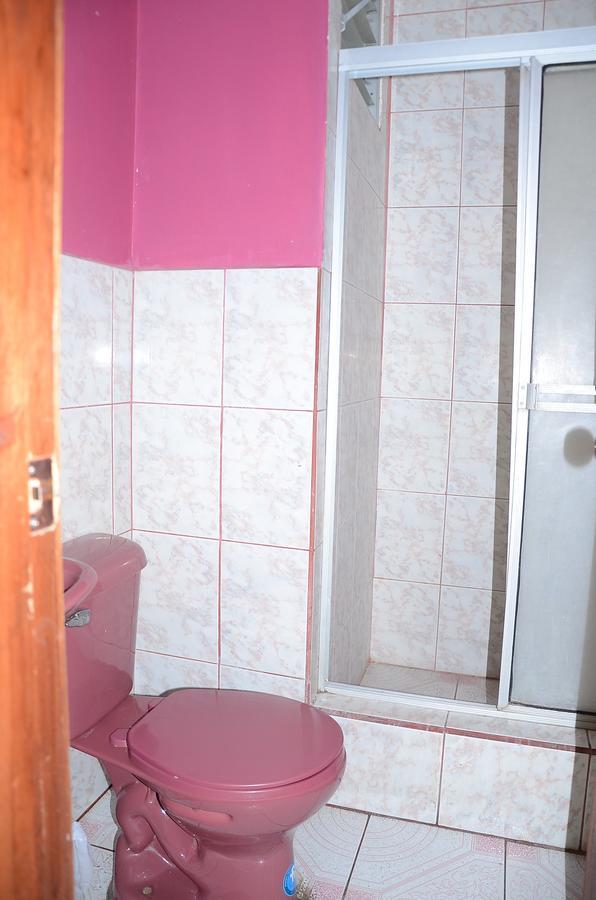 Hotel Real Madrid Riobamba Buitenkant foto