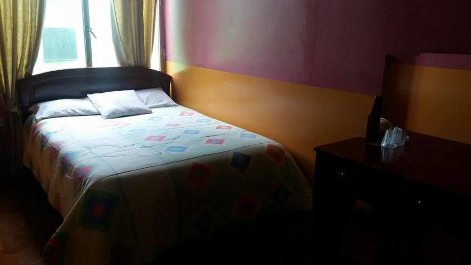 Hotel Real Madrid Riobamba Buitenkant foto